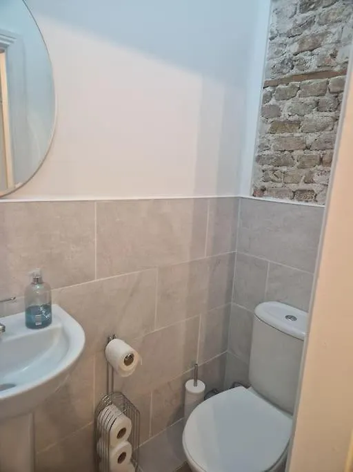 Lovely Studio - Perfect Weekend Stay In Cork 0*,  Irland
